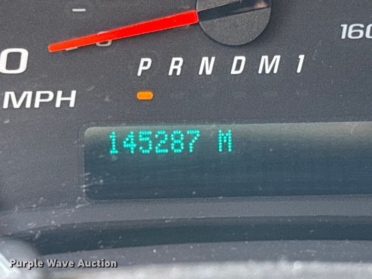 image for item FB3336 2015 Chevrolet Express G3500 box truck