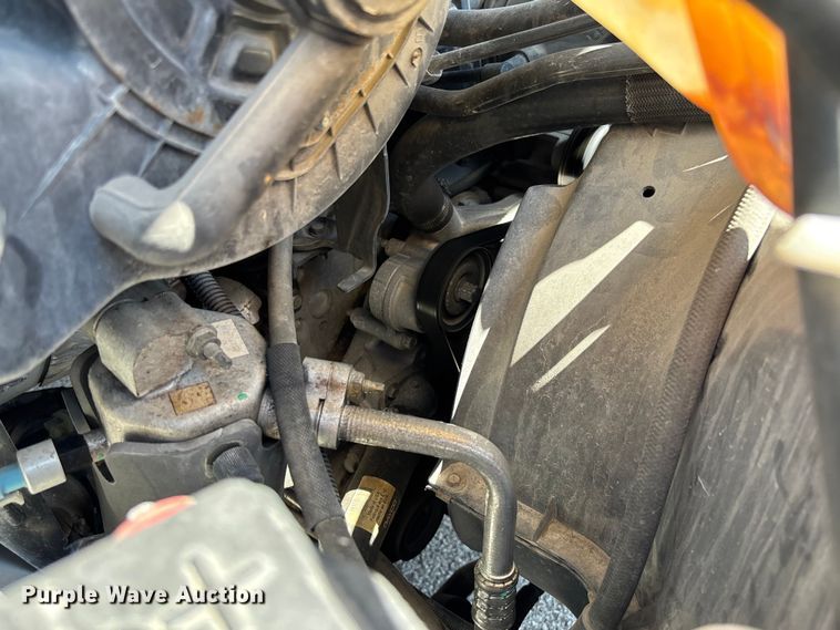 image for item FB3336 2015 Chevrolet Express G3500 box truck