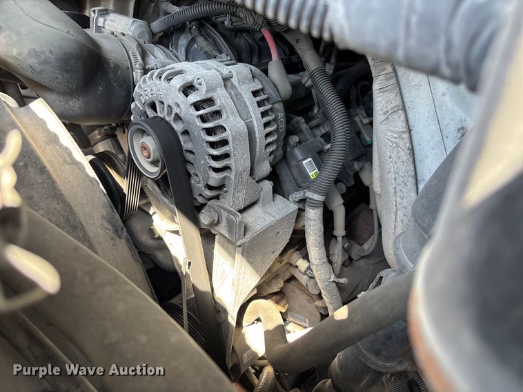 image for item FB3336 2015 Chevrolet Express G3500 box truck