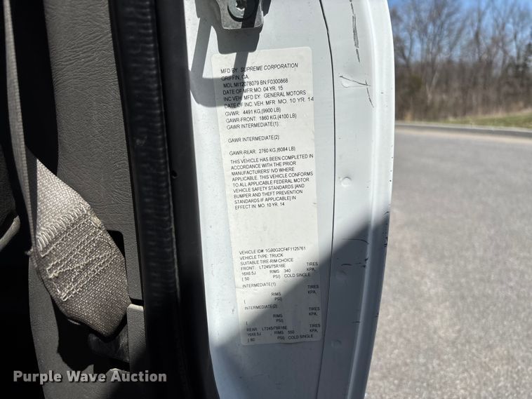 image for item FB3336 2015 Chevrolet Express G3500 box truck