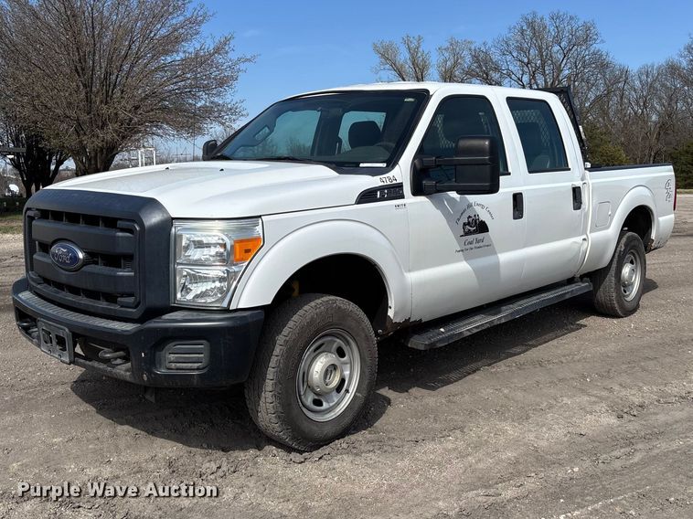 image for item FB3337 2015 Ford F250 Super Duty Crew Cab pickup truck