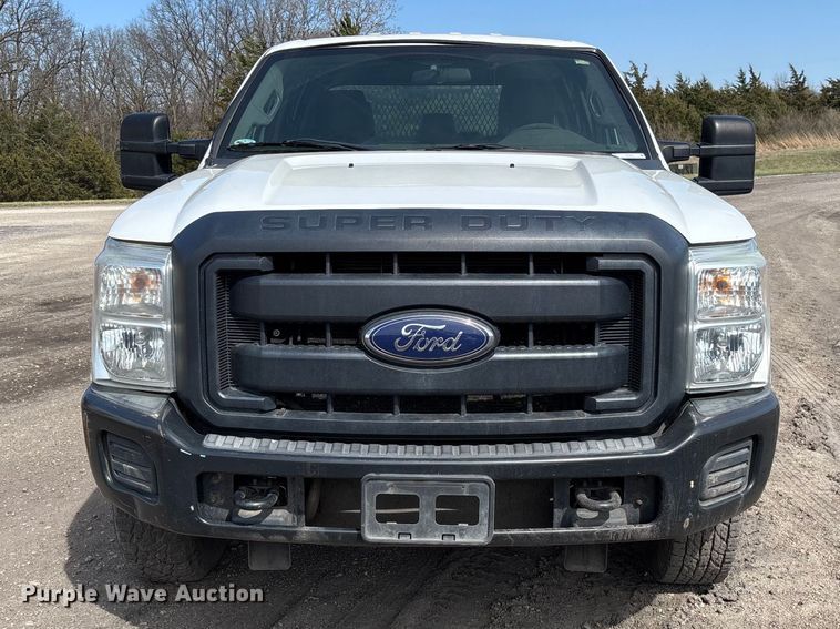 image for item FB3337 2015 Ford F250 Super Duty Crew Cab pickup truck