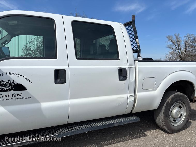 image for item FB3337 2015 Ford F250 Super Duty Crew Cab pickup truck