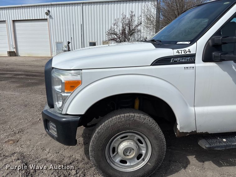 image for item FB3337 2015 Ford F250 Super Duty Crew Cab pickup truck
