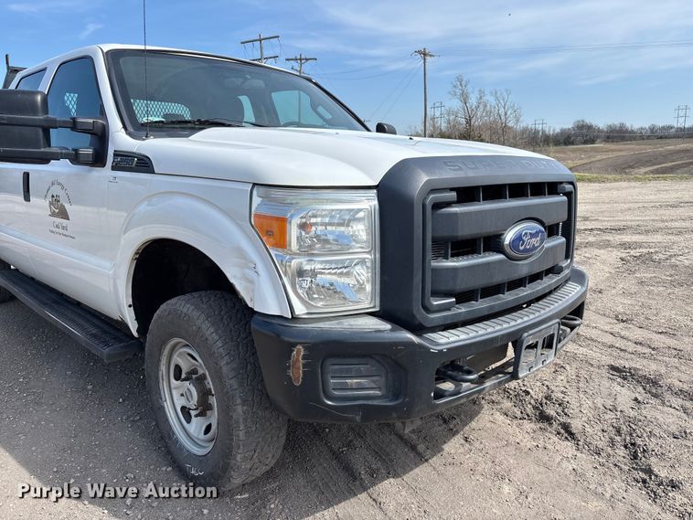 image for item FB3337 2015 Ford F250 Super Duty Crew Cab pickup truck