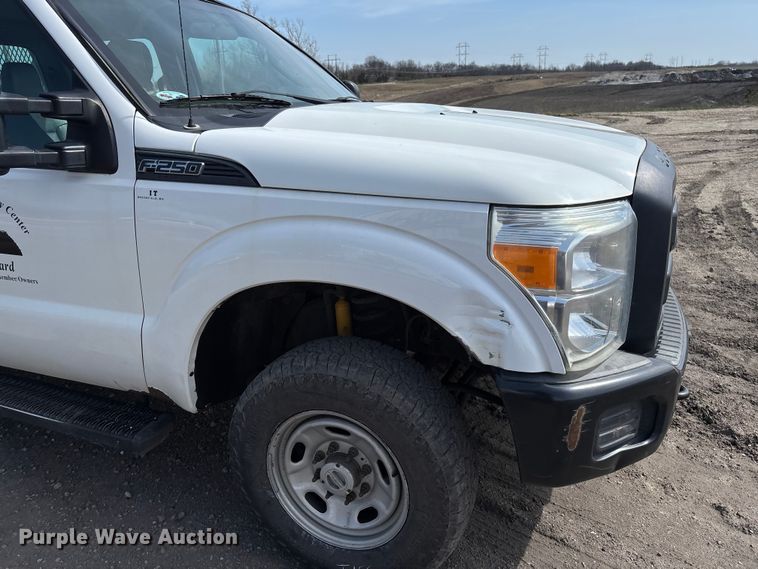 image for item FB3337 2015 Ford F250 Super Duty Crew Cab pickup truck