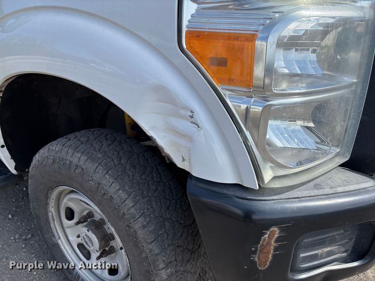 image for item FB3337 2015 Ford F250 Super Duty Crew Cab pickup truck