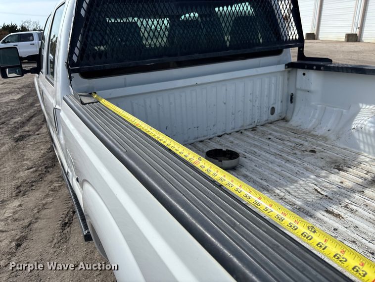 image for item FB3337 2015 Ford F250 Super Duty Crew Cab pickup truck