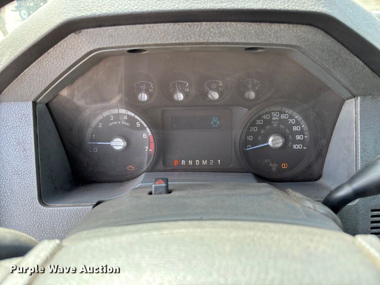 image for item FB3337 2015 Ford F250 Super Duty Crew Cab pickup truck