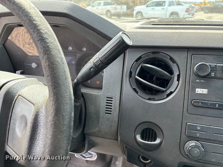 image for item FB3337 2015 Ford F250 Super Duty Crew Cab pickup truck