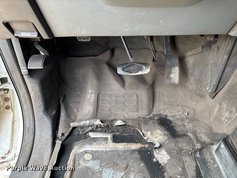 image for item FB3337 2015 Ford F250 Super Duty Crew Cab pickup truck