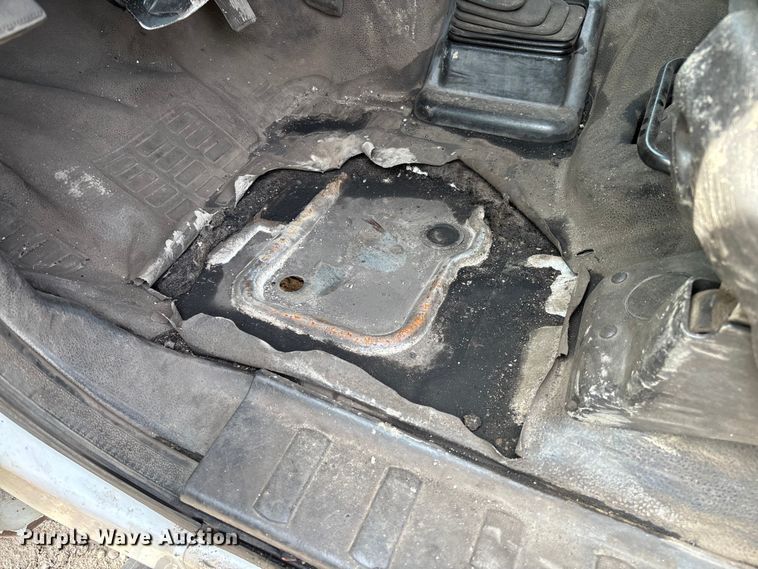 image for item FB3337 2015 Ford F250 Super Duty Crew Cab pickup truck