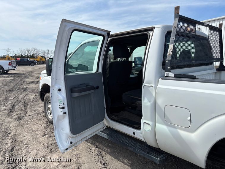 image for item FB3337 2015 Ford F250 Super Duty Crew Cab pickup truck