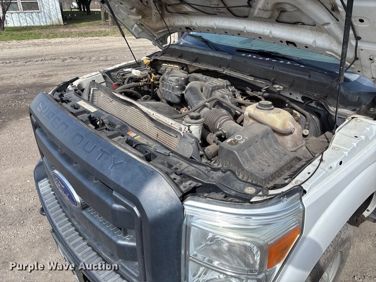 image for item FB3337 2015 Ford F250 Super Duty Crew Cab pickup truck