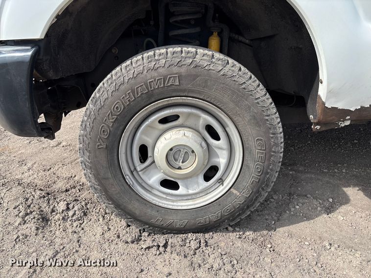 image for item FB3337 2015 Ford F250 Super Duty Crew Cab pickup truck