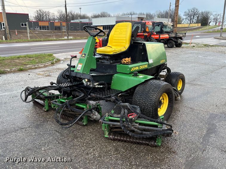 image for item FB3339 John Deere 3235 reel mower