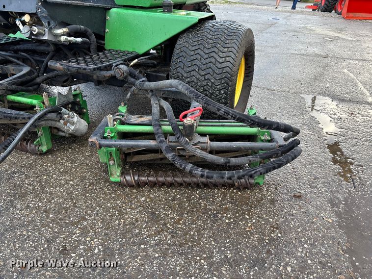 image for item FB3339 John Deere 3235 reel mower