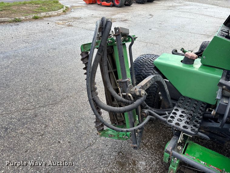 image for item FB3339 John Deere 3235 reel mower