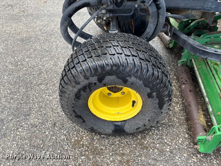 image for item FB3339 John Deere 3235 reel mower