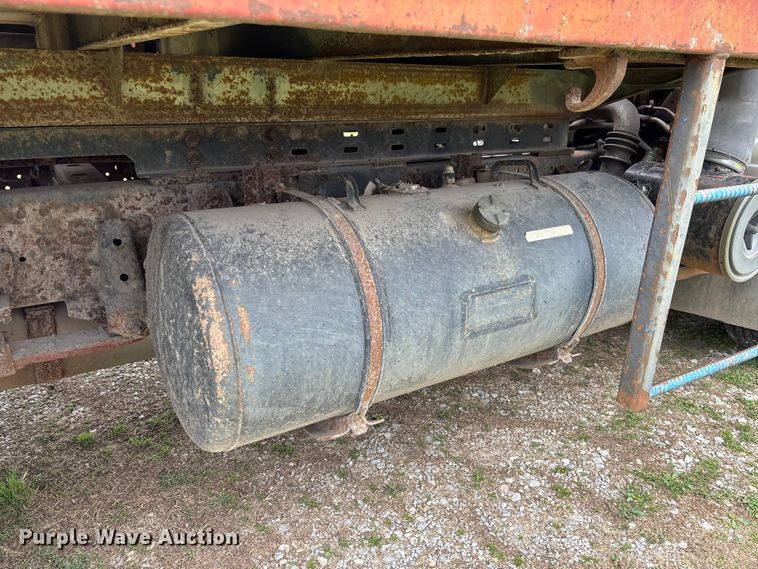 image for item FB3343 1999 Isuzu NPR dump flatbed truck