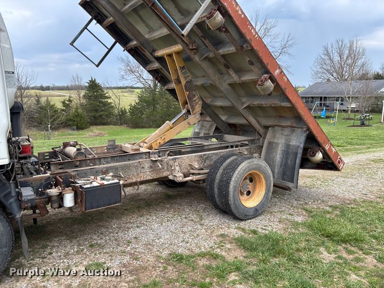 image for item FB3343 1999 Isuzu NPR dump flatbed truck