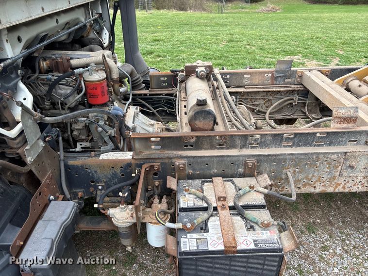 image for item FB3343 1999 Isuzu NPR dump flatbed truck