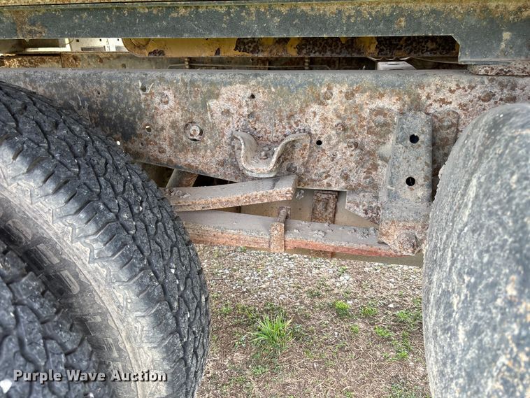 image for item FB3343 1999 Isuzu NPR dump flatbed truck