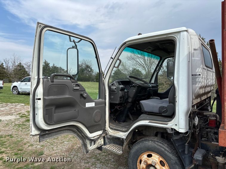 image for item FB3343 1999 Isuzu NPR dump flatbed truck