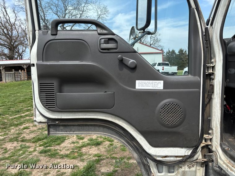 image for item FB3343 1999 Isuzu NPR dump flatbed truck