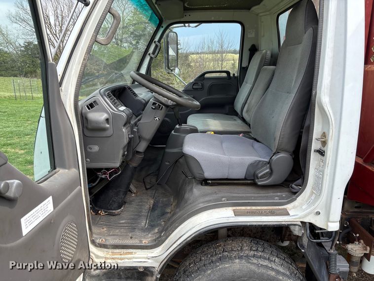 image for item FB3343 1999 Isuzu NPR dump flatbed truck