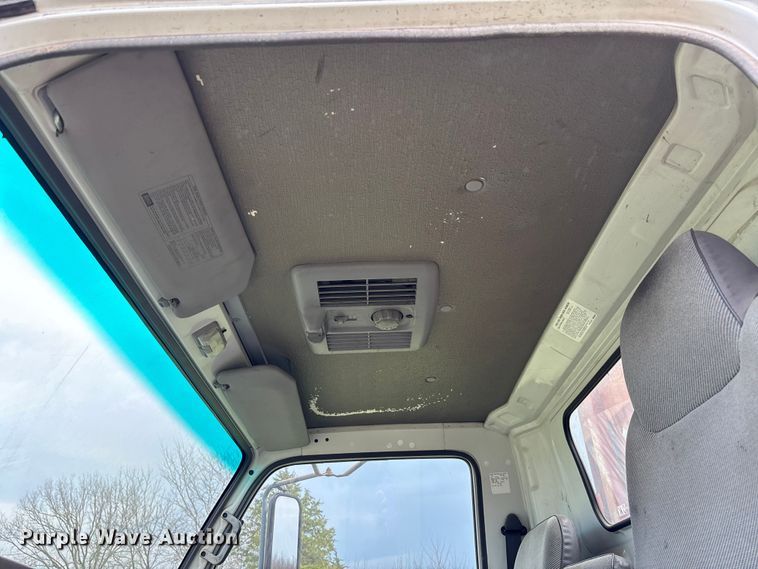 image for item FB3343 1999 Isuzu NPR dump flatbed truck