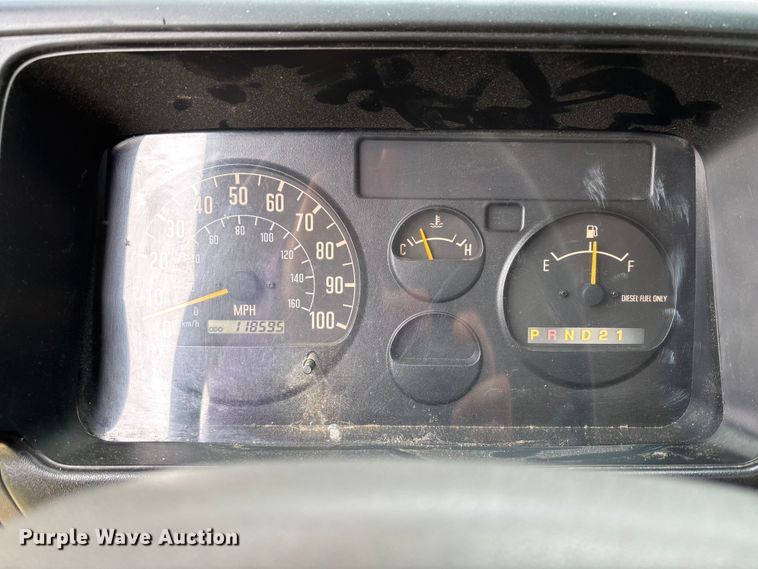 image for item FB3343 1999 Isuzu NPR dump flatbed truck