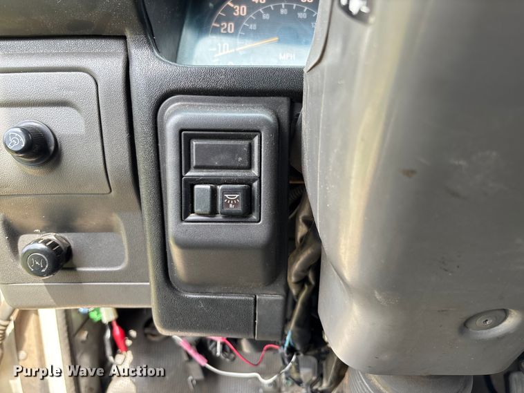 image for item FB3343 1999 Isuzu NPR dump flatbed truck