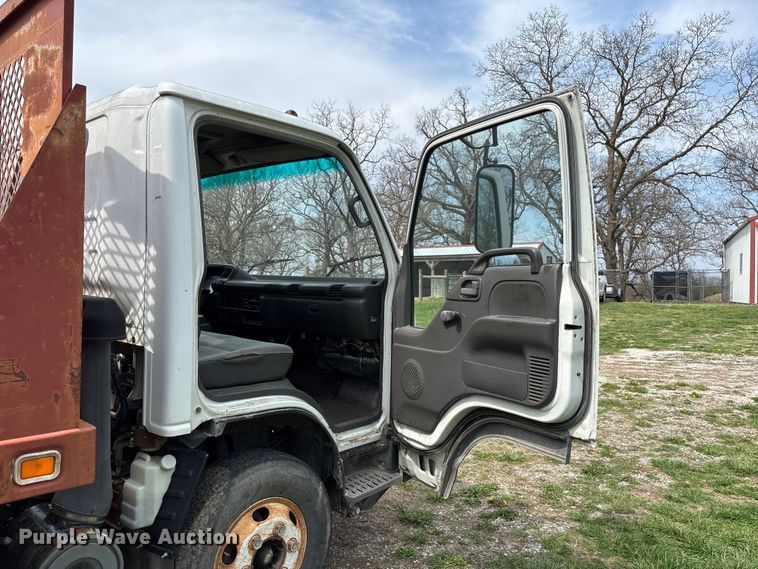 image for item FB3343 1999 Isuzu NPR dump flatbed truck