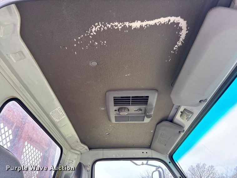 image for item FB3343 1999 Isuzu NPR dump flatbed truck