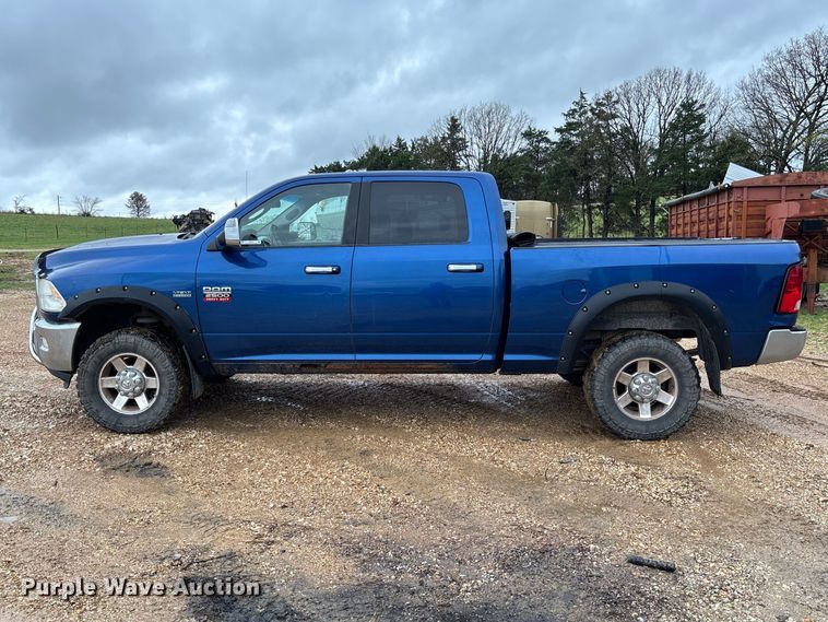 image for item FB3345 2011 Dodge Ram 2500 Crew Cab pickup truck