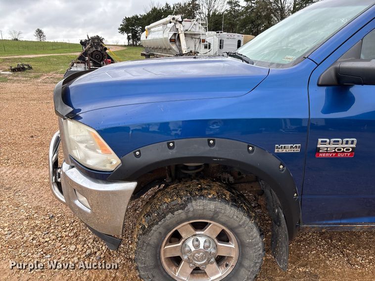 image for item FB3345 2011 Dodge Ram 2500 Crew Cab pickup truck