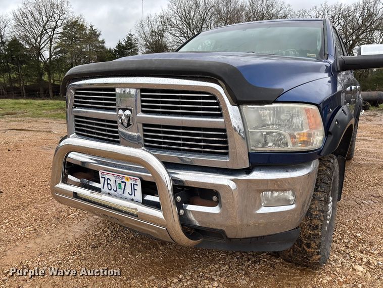 image for item FB3345 2011 Dodge Ram 2500 Crew Cab pickup truck