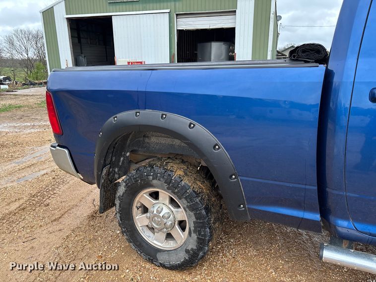 image for item FB3345 2011 Dodge Ram 2500 Crew Cab pickup truck