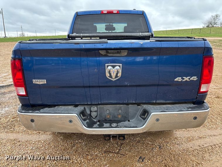 image for item FB3345 2011 Dodge Ram 2500 Crew Cab pickup truck