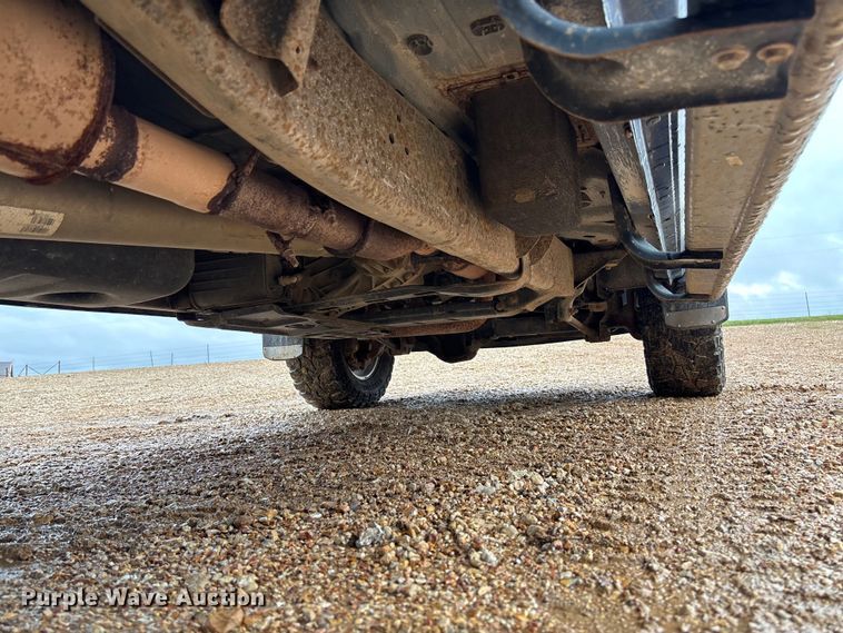 image for item FB3345 2011 Dodge Ram 2500 Crew Cab pickup truck