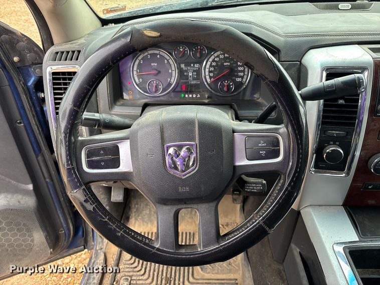 image for item FB3345 2011 Dodge Ram 2500 Crew Cab pickup truck