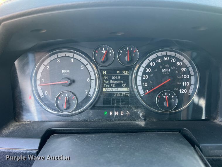 image for item FB3345 2011 Dodge Ram 2500 Crew Cab pickup truck