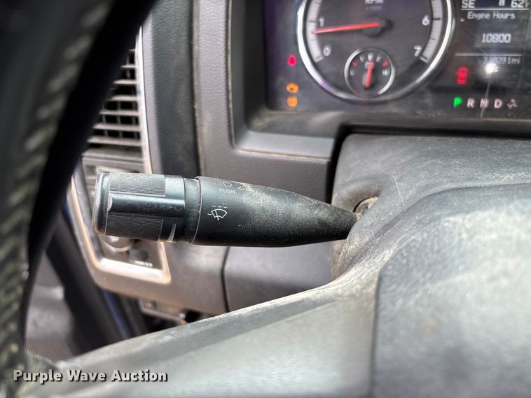 image for item FB3345 2011 Dodge Ram 2500 Crew Cab pickup truck