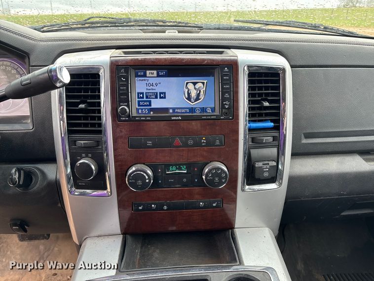 image for item FB3345 2011 Dodge Ram 2500 Crew Cab pickup truck