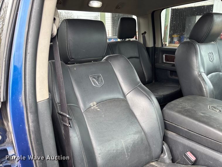 image for item FB3345 2011 Dodge Ram 2500 Crew Cab pickup truck