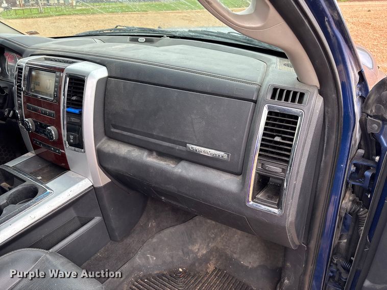 image for item FB3345 2011 Dodge Ram 2500 Crew Cab pickup truck