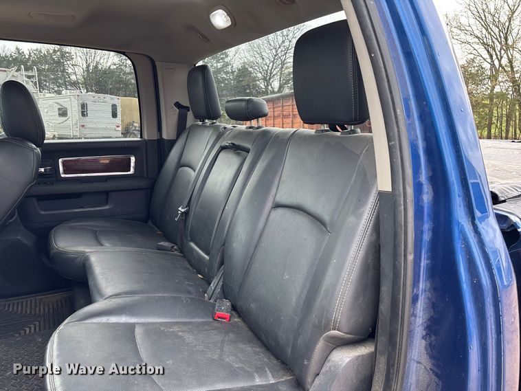 image for item FB3345 2011 Dodge Ram 2500 Crew Cab pickup truck