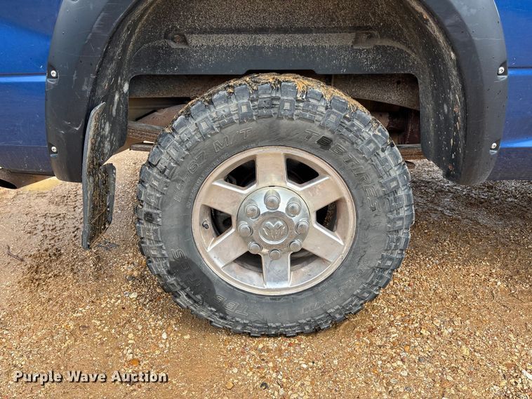 image for item FB3345 2011 Dodge Ram 2500 Crew Cab pickup truck