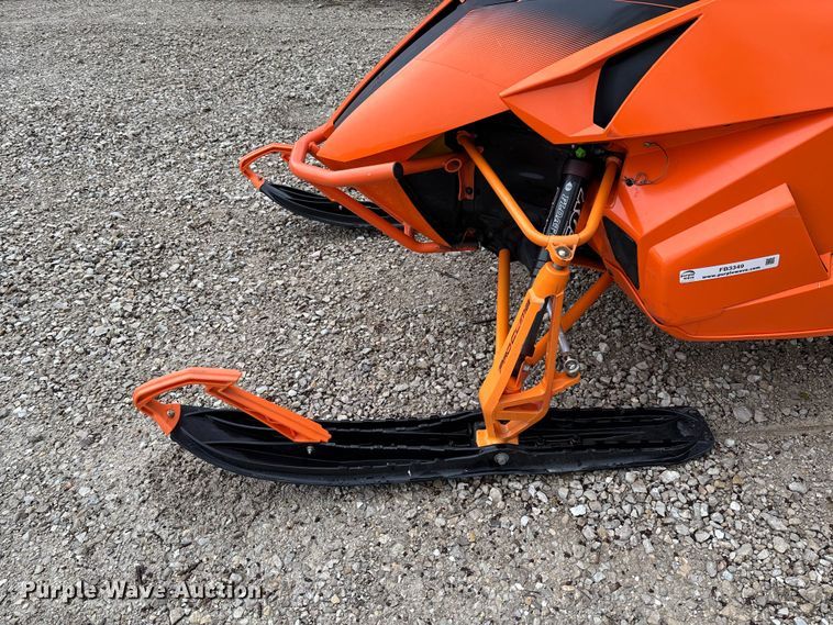 image for item FB3349 2014 Arctic Cat M8000 snowmobile